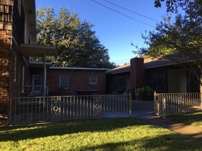 Building Photo - 2901 Austin Ave