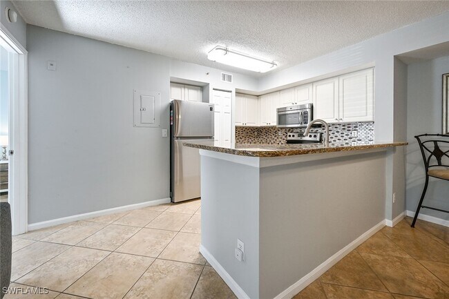 Foto del edificio - 1265 Wildwood Lakes Blvd