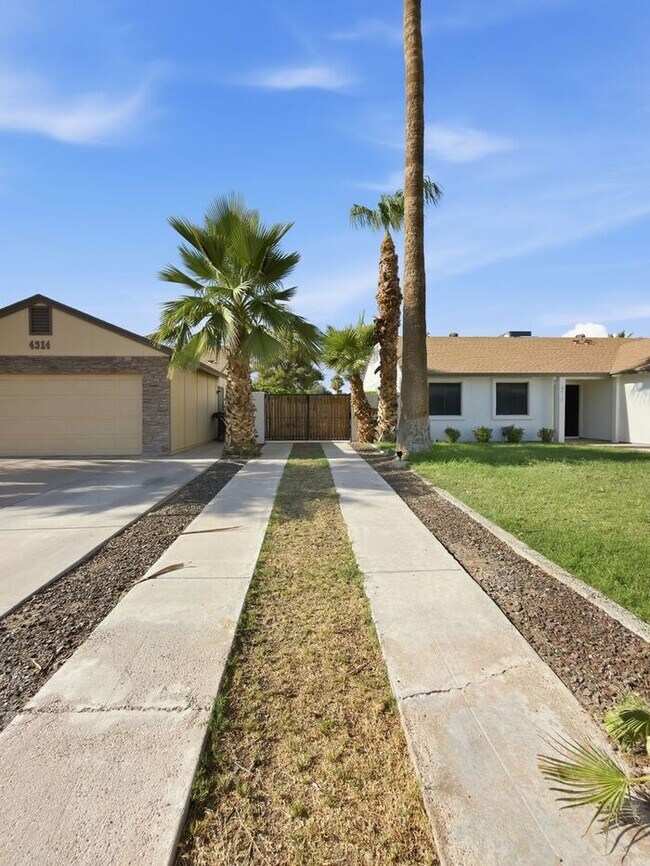 Foto del edificio - 3 Bedroom Home In Heart of Chandler for Rent
