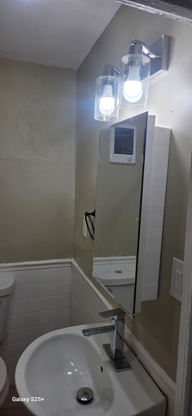 Foto del edificio - 1612 N 54th St