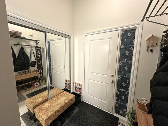 Building Photo - Corner Townhouse With Finished Basement in Windfields Farm (3 Bed, 2.5 Bath)