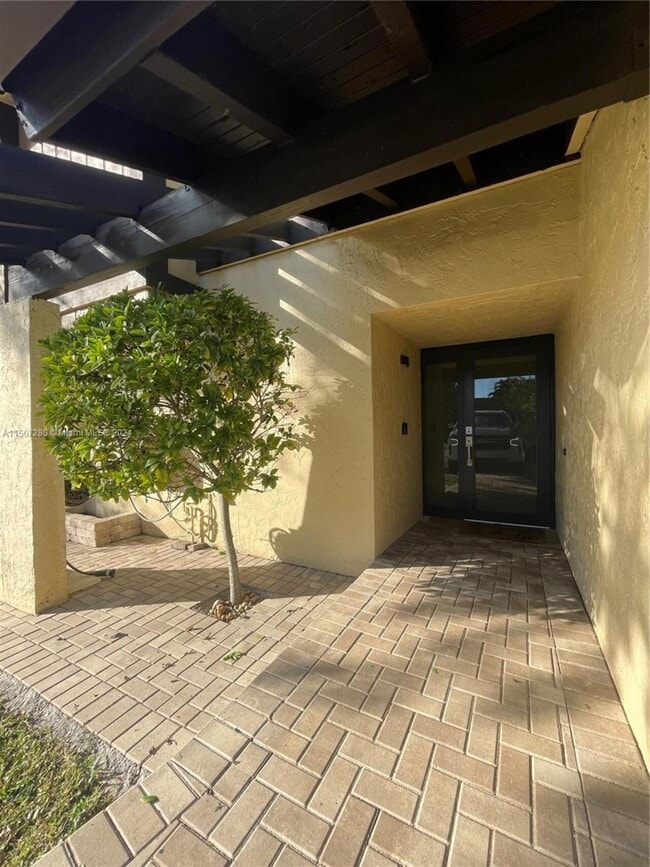 Building Photo - 12721 SW 68TH LN