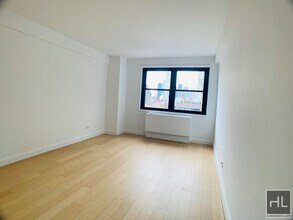 Building Photo - East 39th Street