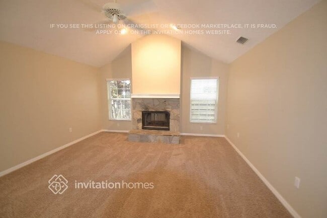Building Photo - 4495 Diamond Cir E