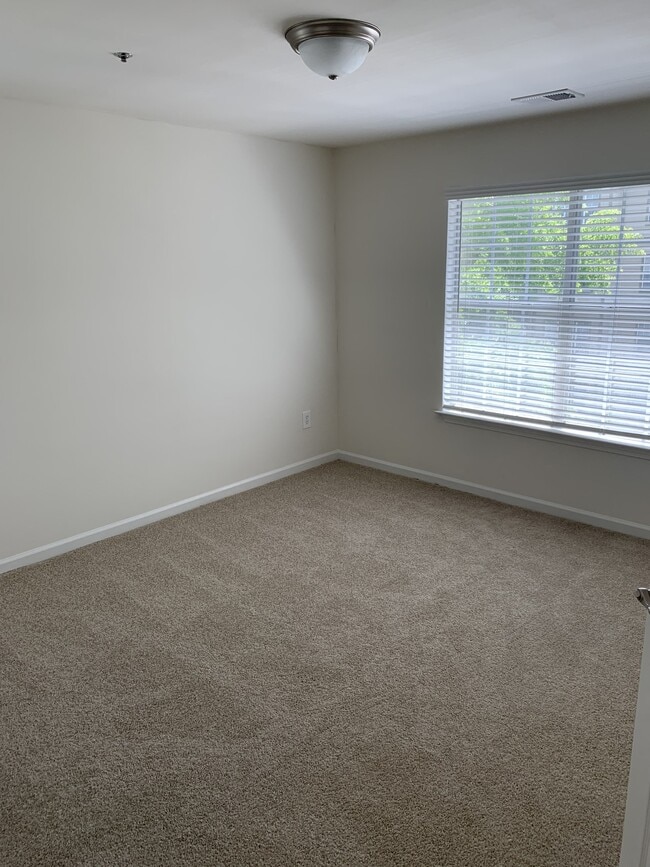 Interior Photo - Wesley Hampstead Apartments at Douglasville