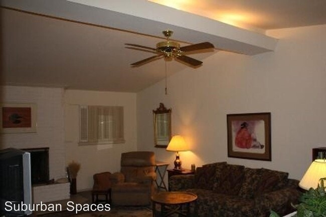 Building Photo - 2 br, 1.5 bath House - 701 Oblate Dr