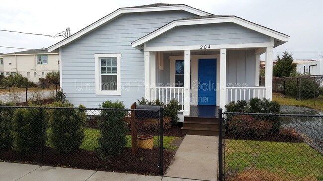 Photo - 204 Cape Fear Blvd Apartment