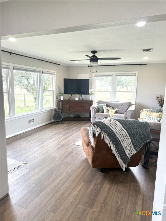 Building Photo - 1045 Arnold Rd