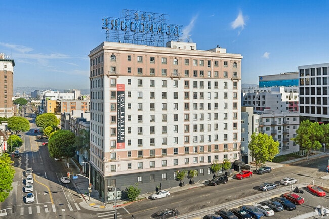 Building Photo - Commodore Regency Apartments