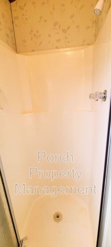 Foto del edificio - 7318 Hayward Ave