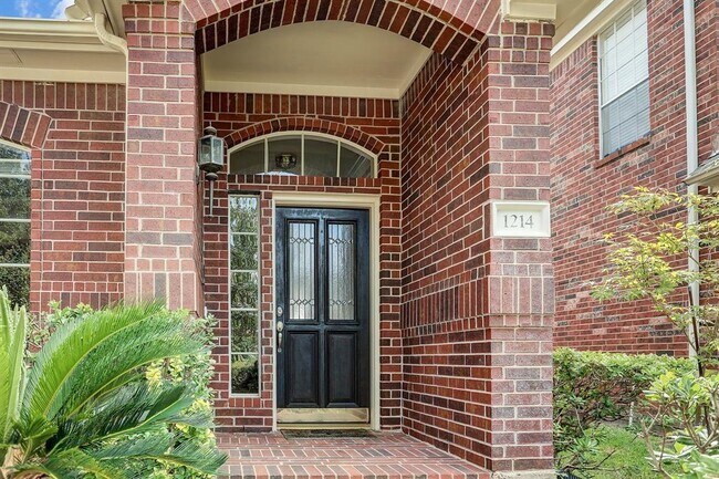 Foto del edificio - 1214 Charlton Park Dr