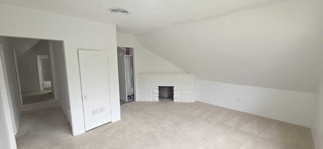 Photo - 227 East Kensington Ave, #1 House