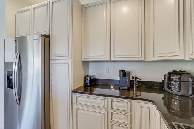 Foto del edificio - 3 bed 2.5 bath Townhome in Northwest Denver