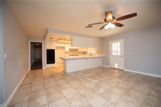 Building Photo - 14060 Cronese Rd