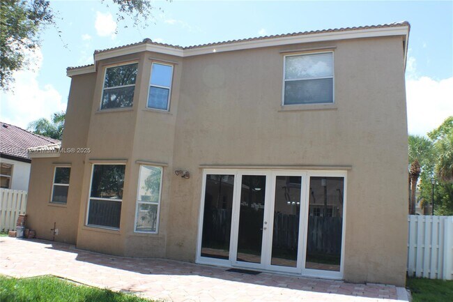 Foto del edificio - 4955 SW 166th Ave