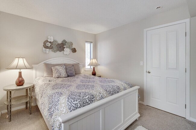 Foto del edificio - 6380 S Boston St