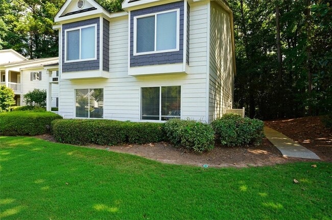 Building Photo - 37 Rumson Ct