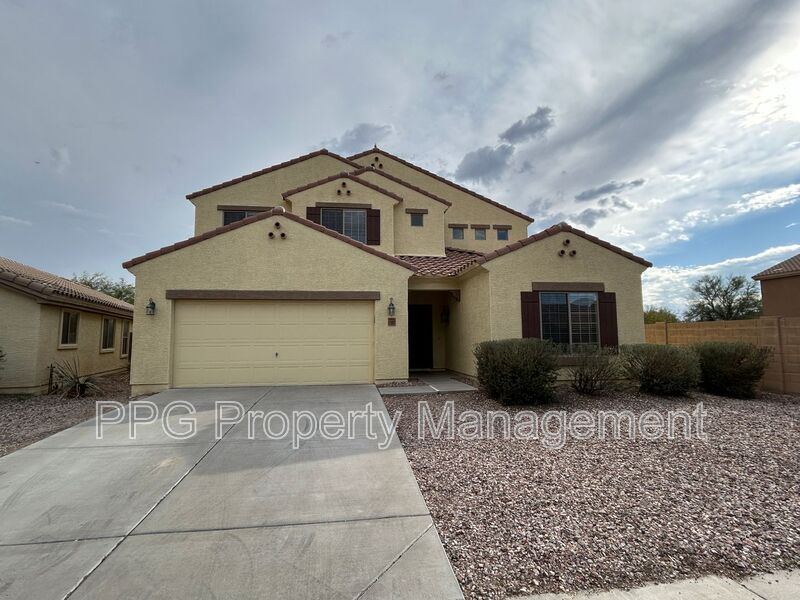 Foto principal - 23897 W Bowker St