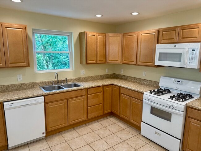 Photo - 332 Natchez St House