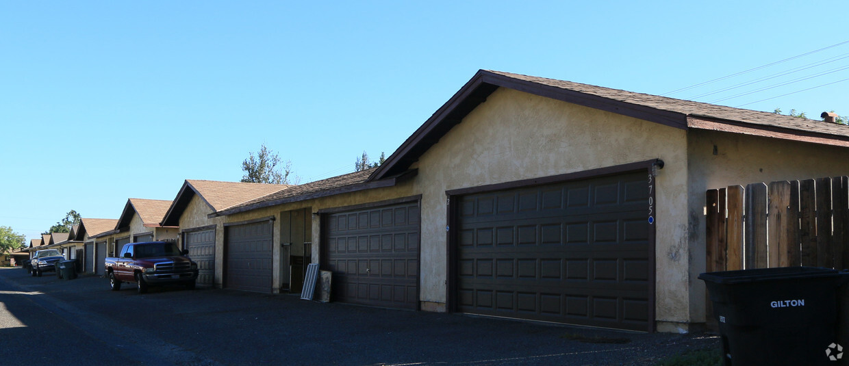 Building Photo - 3705 Coffee Rd