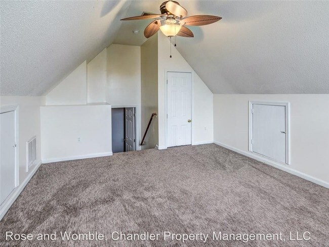 Foto del edificio - 4 br, 2.5 bath House - 6905 Campbell Court