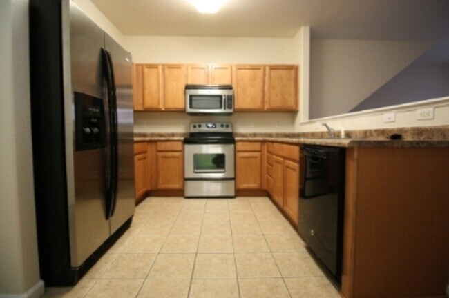 Foto del edificio - 5800 N Tower Dr
