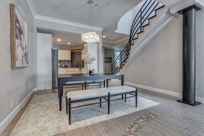 Foto del edificio - 4040 Avondale Ave