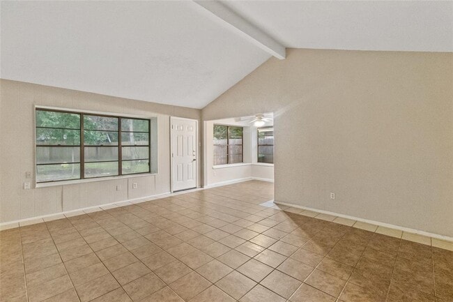 Building Photo - 15841 Ridgeroe Ln