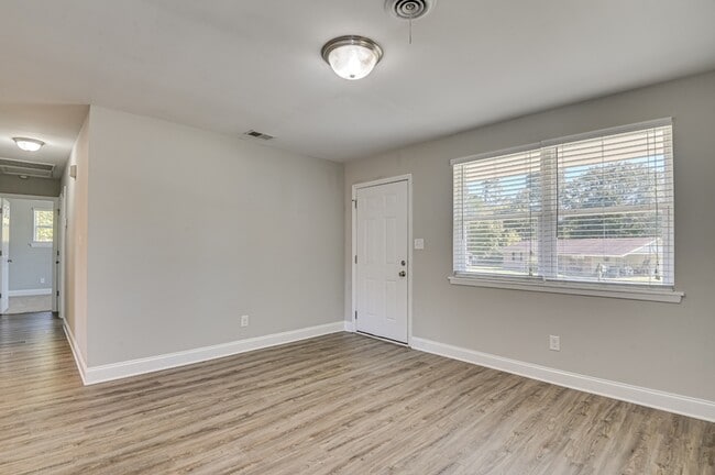 Foto del edificio - 3423 Cannongate Dr