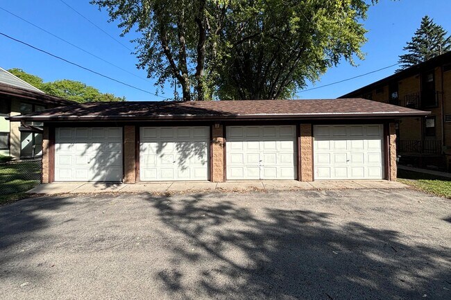 Foto del edificio - 2406 Fremont Ave