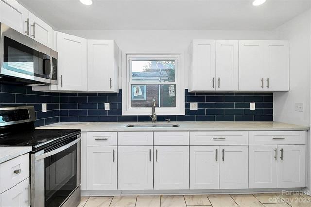 Building Photo - 3463 Meredith Ave