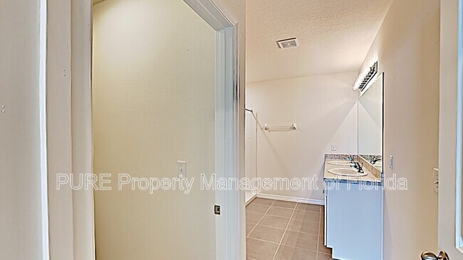 Foto del edificio - 9734 Pepper Tree Pl