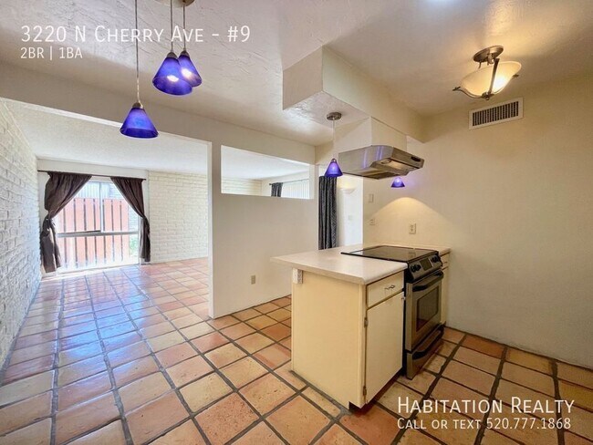 Foto del edificio - 3220 N Cherry Ave