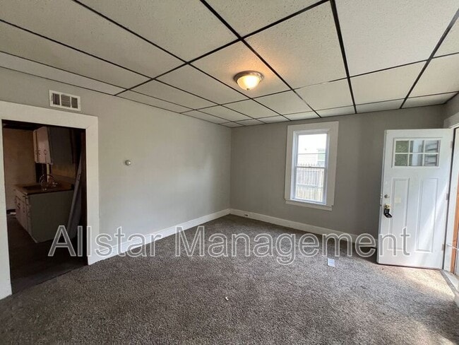 Building Photo - 5915 Cable Ave