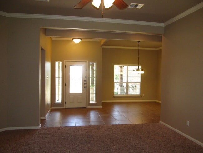 Building Photo - 2515 Twin Ridge Ct