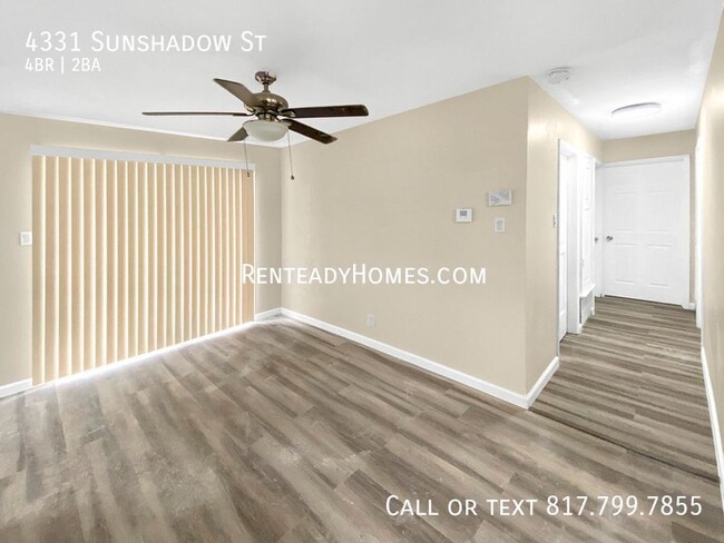 Foto del edificio - 4331 Sunshadow St