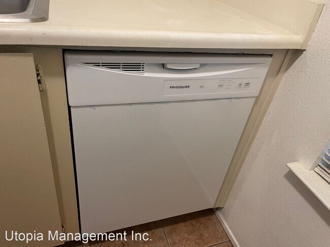 Foto del edificio - 2 br, 1 bath House - 6724 Plymouth Rd. Apt...