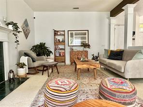 Foto del edificio - 8830 Fieldcroft Dr