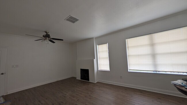 Foto del edificio - 2905 N Blvd