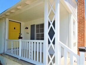 Building Photo - 11539 See Dr