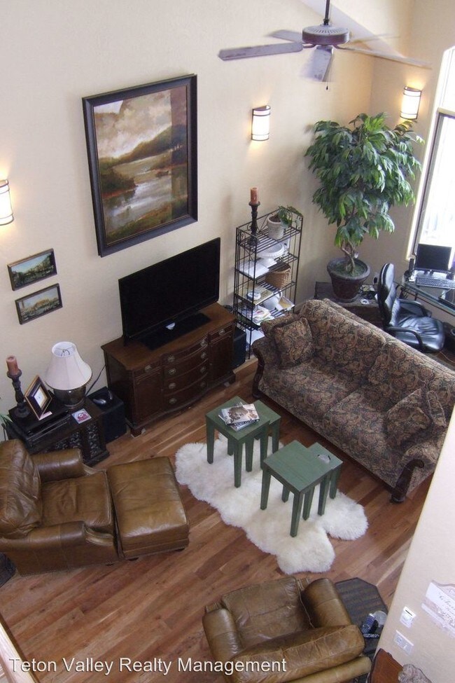 151 Cobble Creek Ln, Driggs, ID 83422 Room for Rent in Driggs, ID