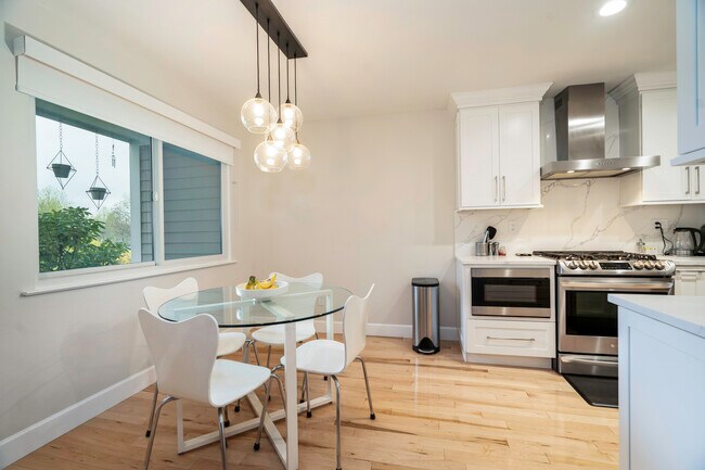 Foto del edificio - 82 Park Dr