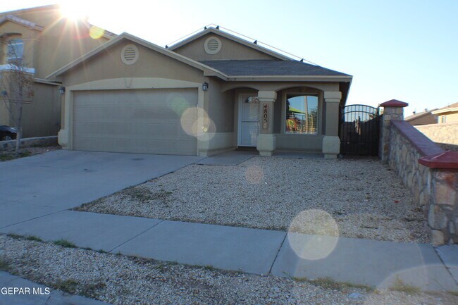 Building Photo - 4805 Ramon Vega