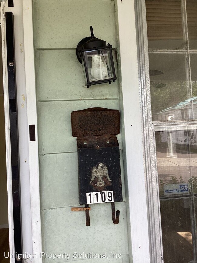 Foto del edificio - 3 br, 1 bath House - 1109 Dock St.