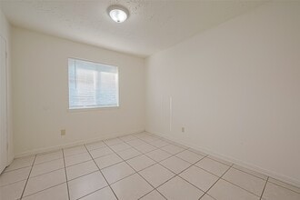 Building Photo - 3806 Embarcadero Dr