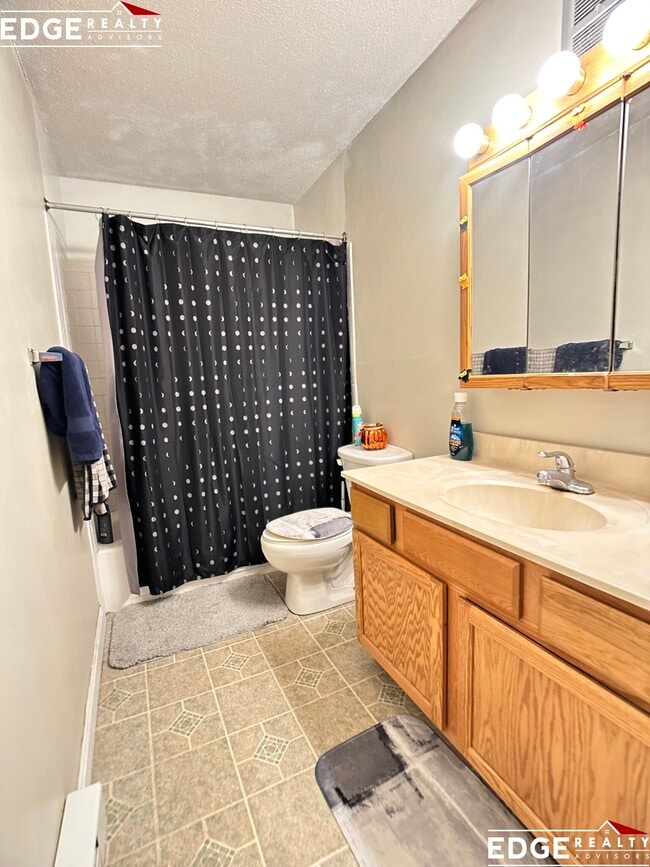 Foto del edificio - 49 Village Brook Ln