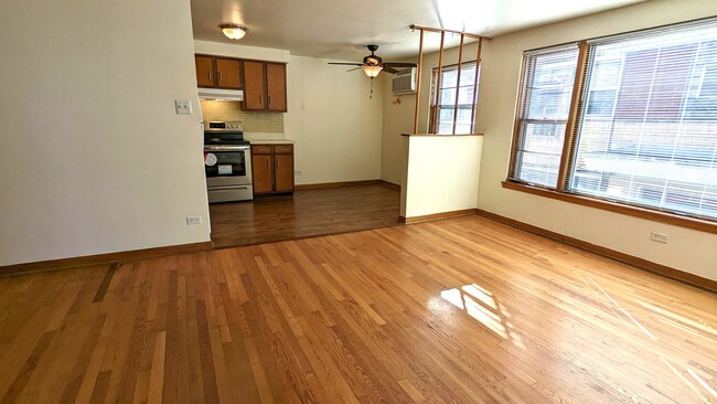 Building Photo - 4341 W 63rd St