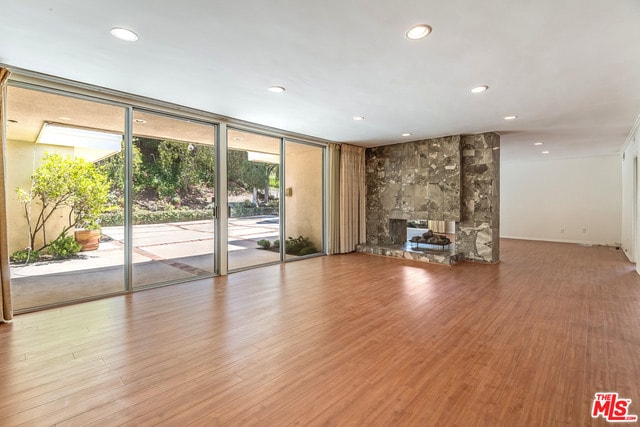 Building Photo - 3318 Dona Maria Dr