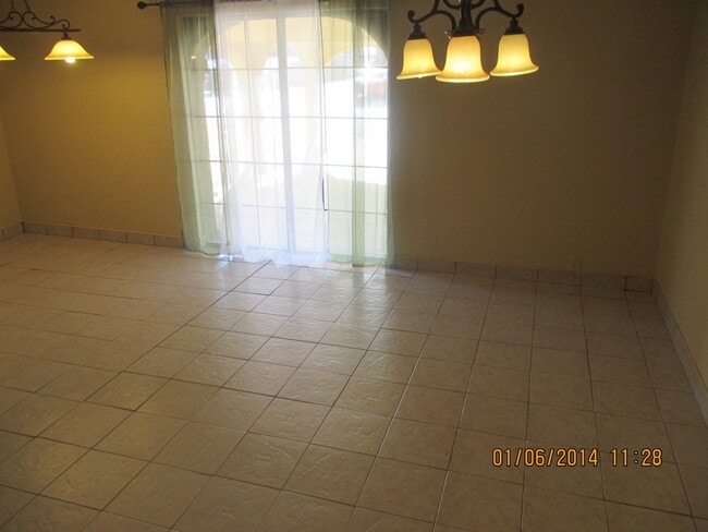 Building Photo - Pet Friendly with Owners Approval!
