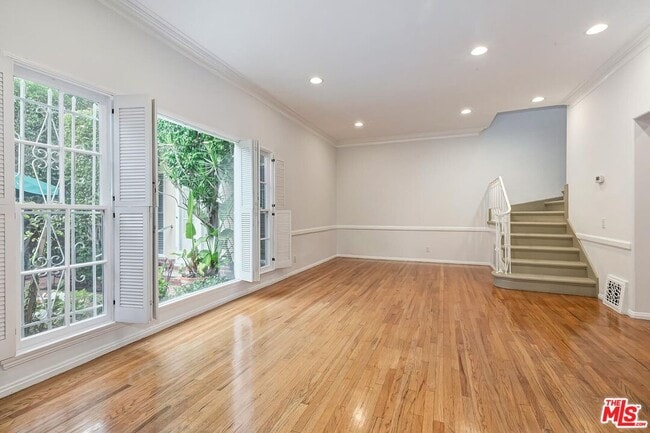 Building Photo - 208 S El Camino Dr